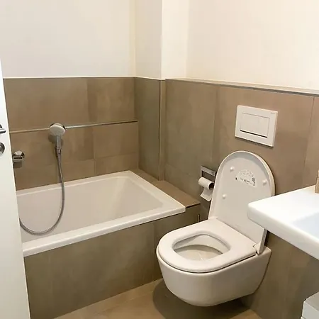 Modern Living Haus Mit 3 Schlafzimmern Fuer Bis Zu 7 Personen 度假居